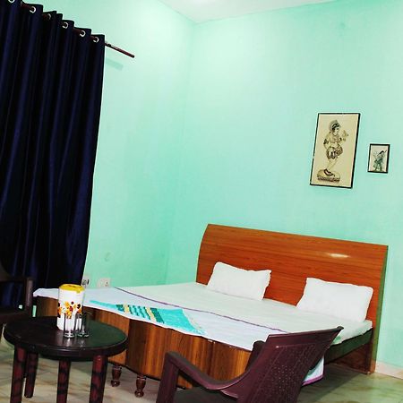 Hotel O Gracious Inn ラクナウ エクステリア 写真